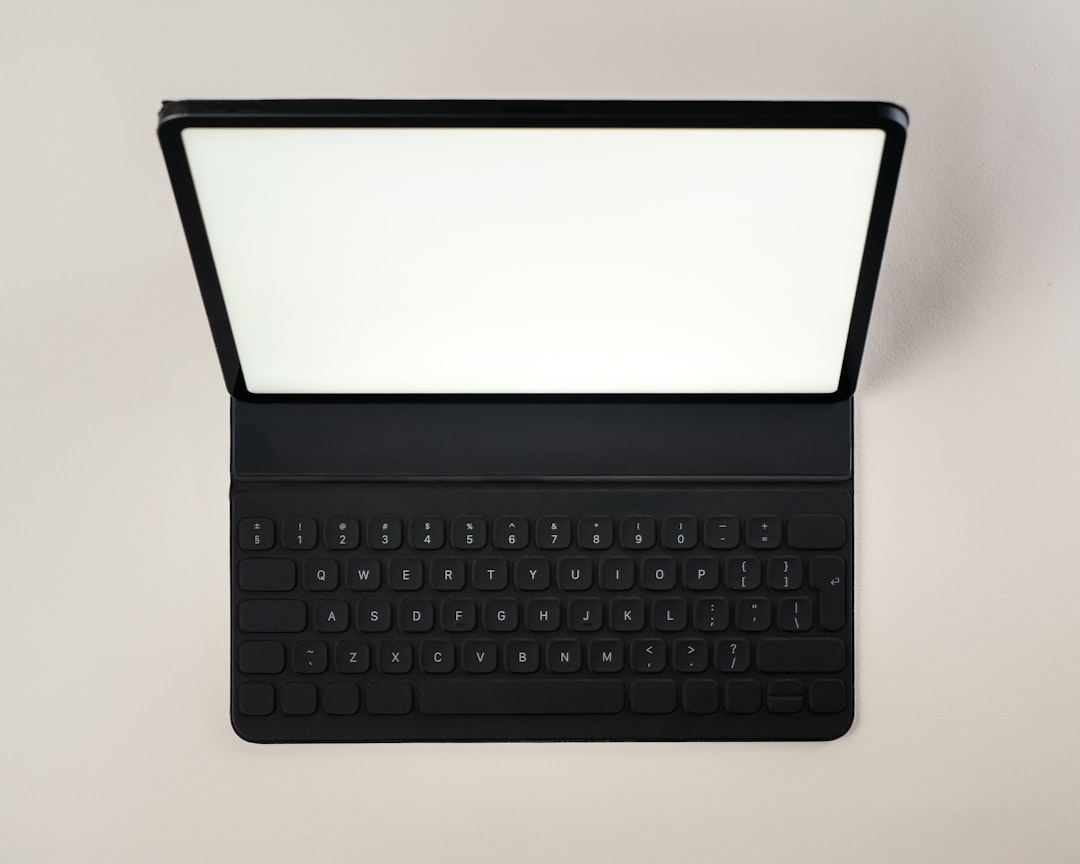 Laptop Lemot? 7 Tips Ampuh Bikin Laptop Kembali Ngebut!