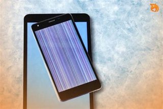 5 Cara Mengatasi Layar HP Bergaris Tanpa Ganti LCD